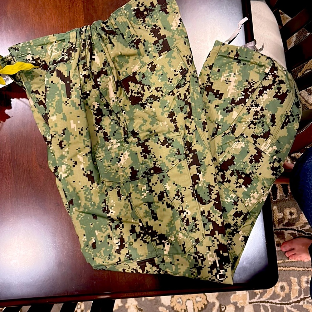 Navy Working Uniform Set - Picture 2 of 2